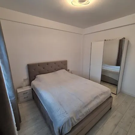 Vladimir Mamaia Nord Appartement