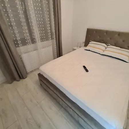 Vladimir Mamaia Nord Appartement Năvodari