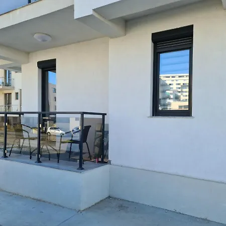 Vladimir Mamaia Nord Appartement