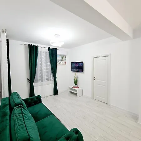 Vladimir Mamaia Nord Appartement *